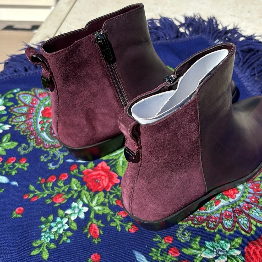 Coach Carmen Plum Booties NWOB , Size 8, Inside ZIP